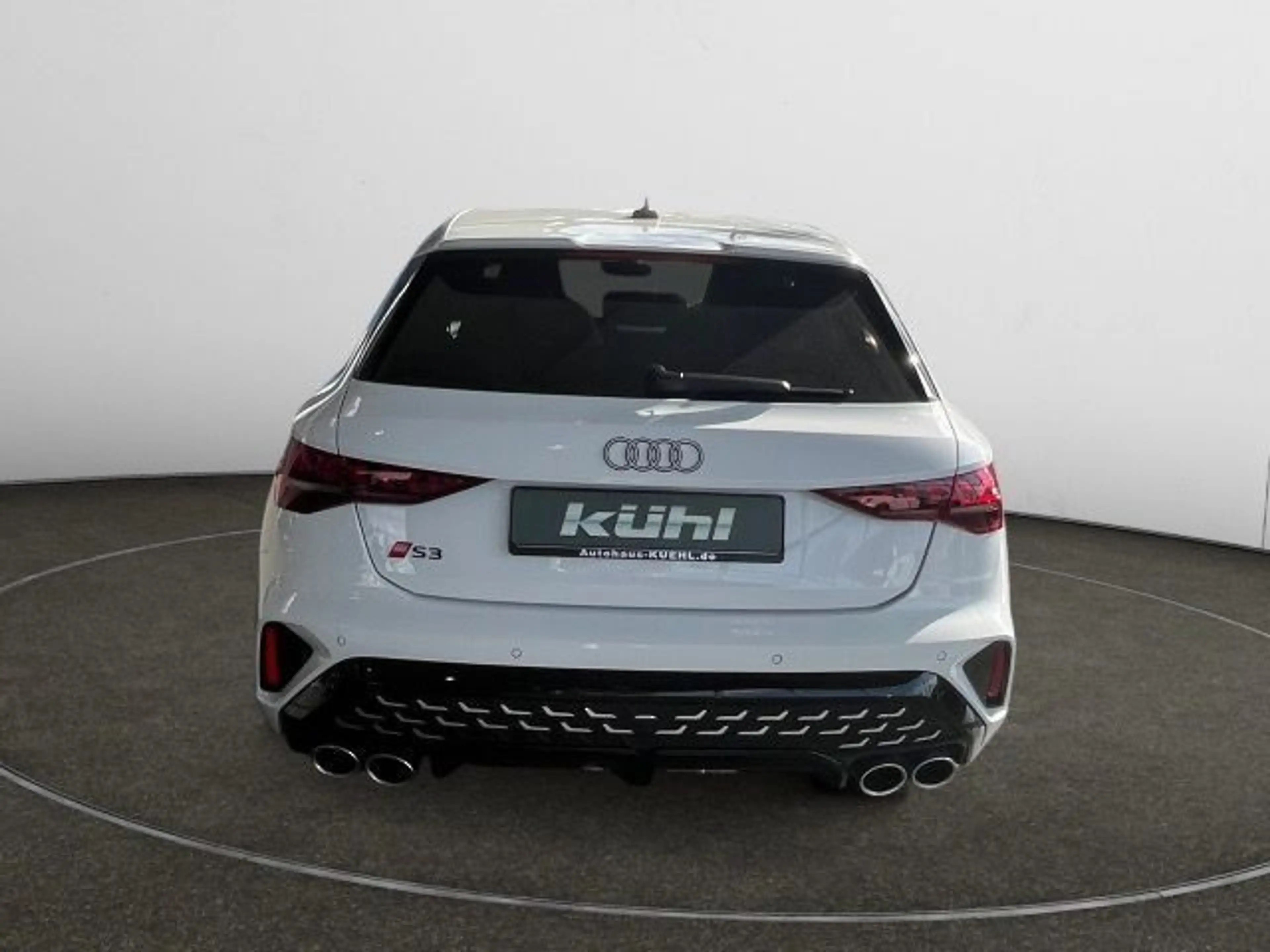 Audi S3 2.0 TFSI S Tronic quattro Navi,LM18 — photo 5