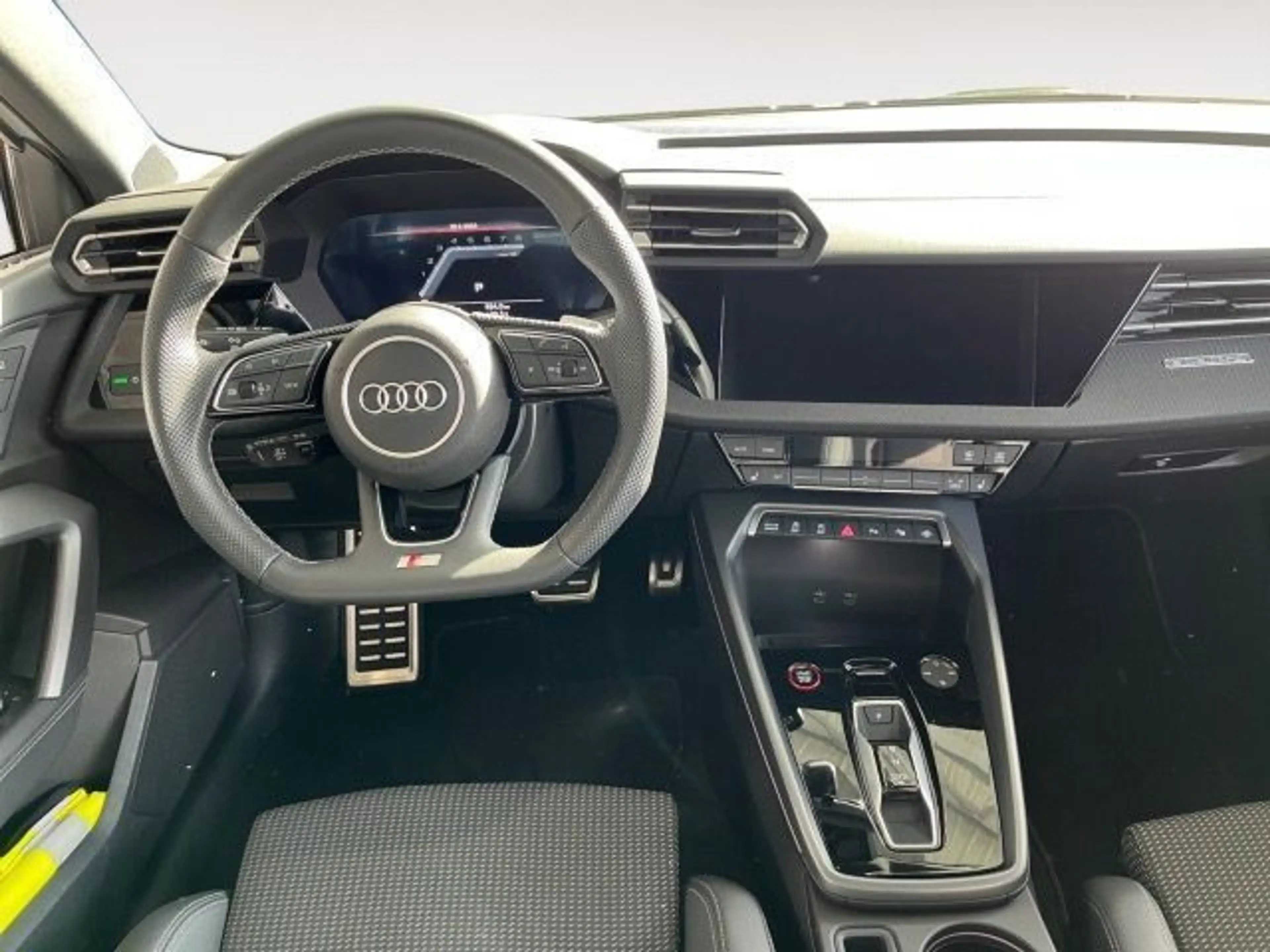Audi S3 2.0 TFSI S Tronic quattro Navi,LM18 — photo 11