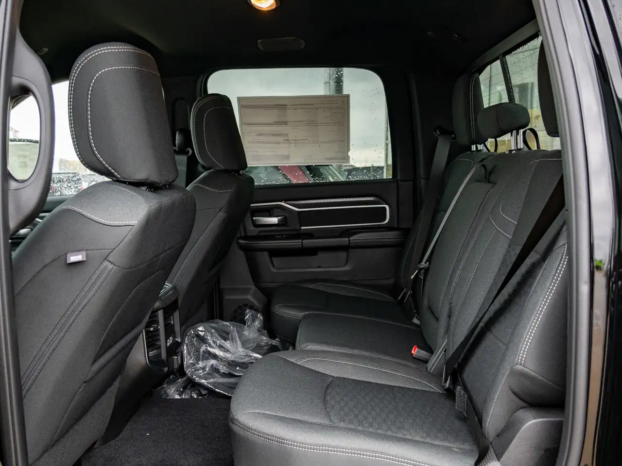 RAM 2500 снимка RAM 2500