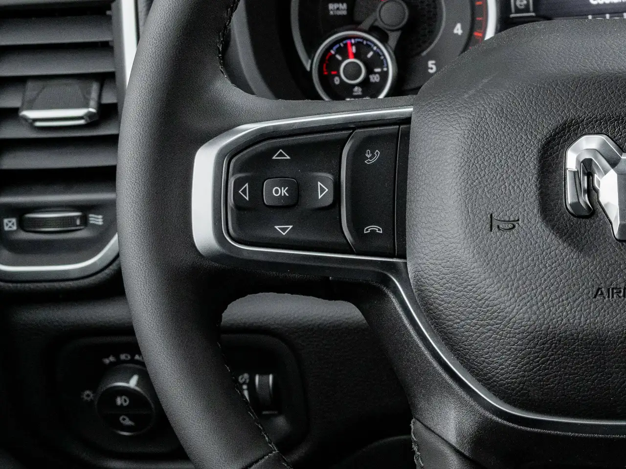 RAM 2500 снимка RAM 2500