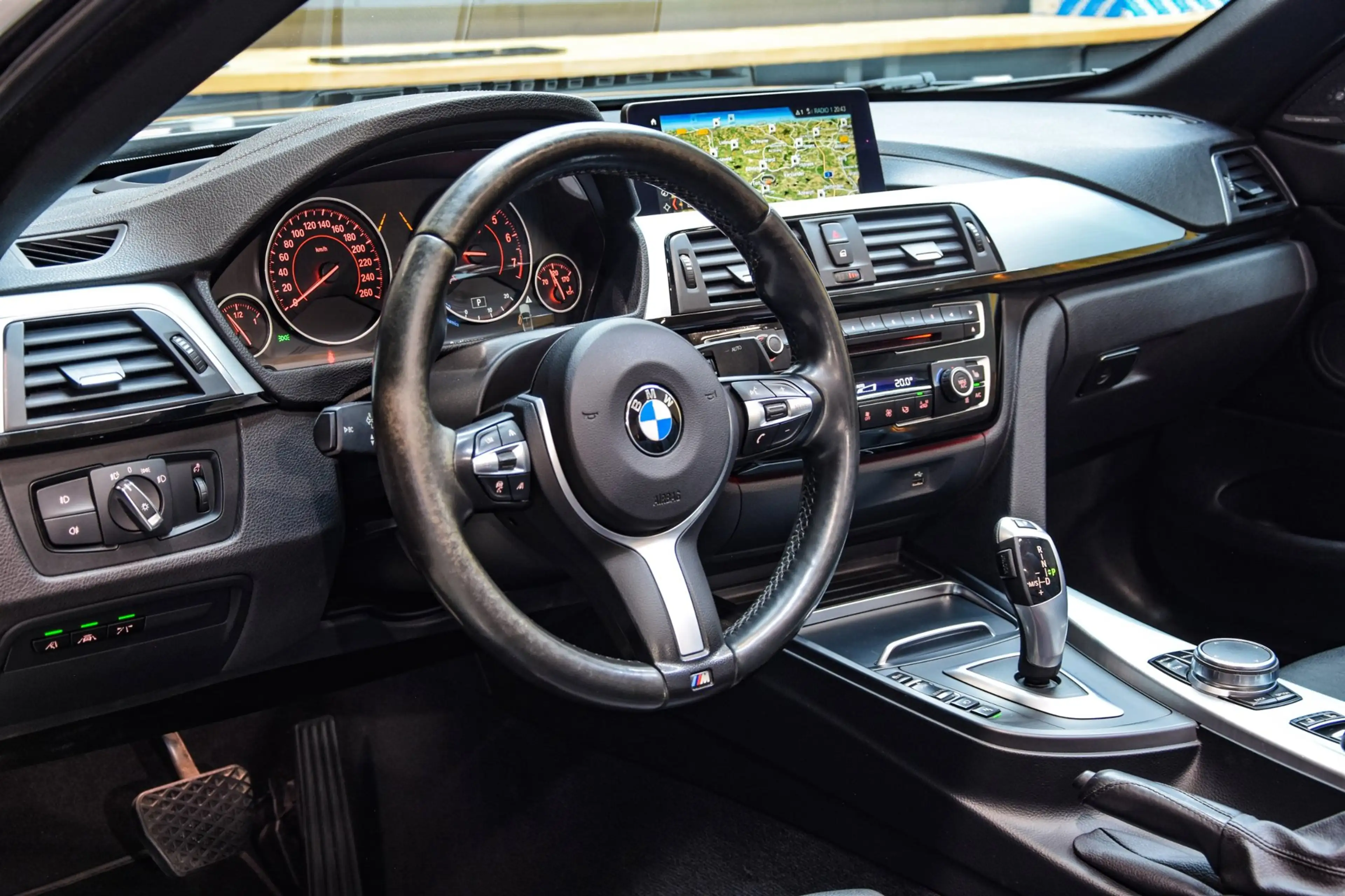 BMW 420 4-serie Cabrio 420i M-Sport *360 Camera*H/K*Head-U — photo 4