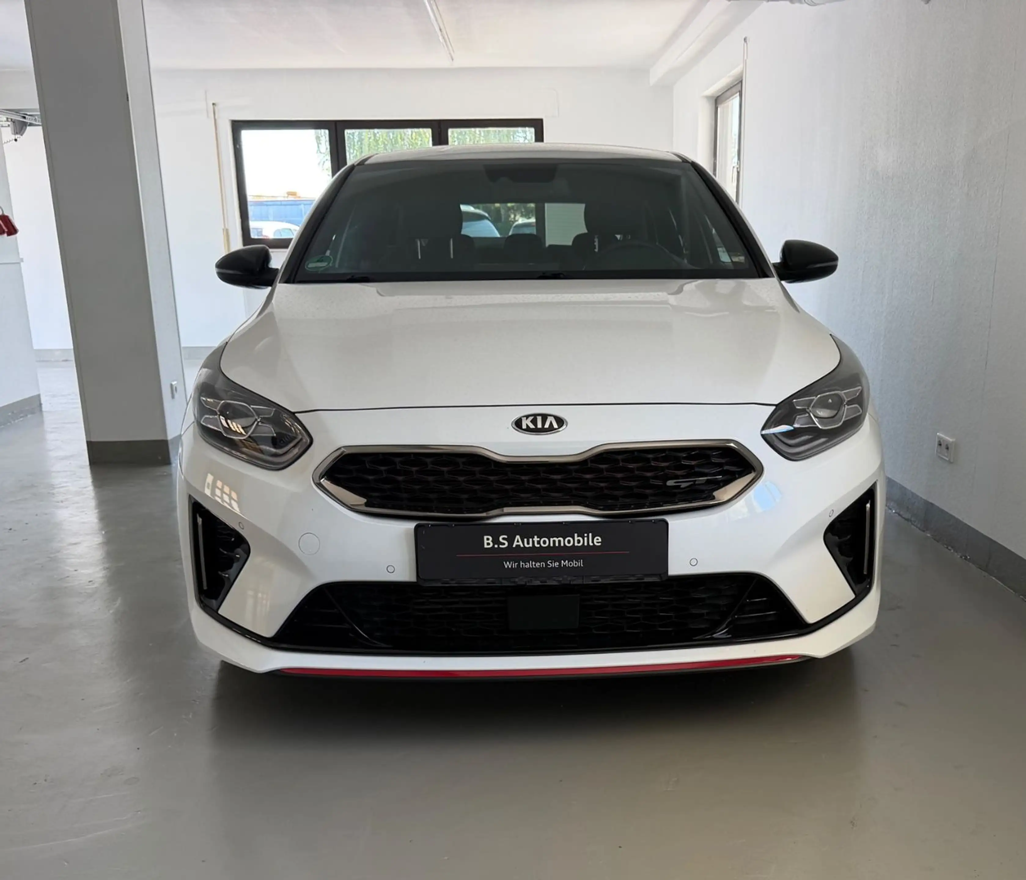 Kia Ceed / cee'd Lim. GT Navi LED Kamera — photo 10