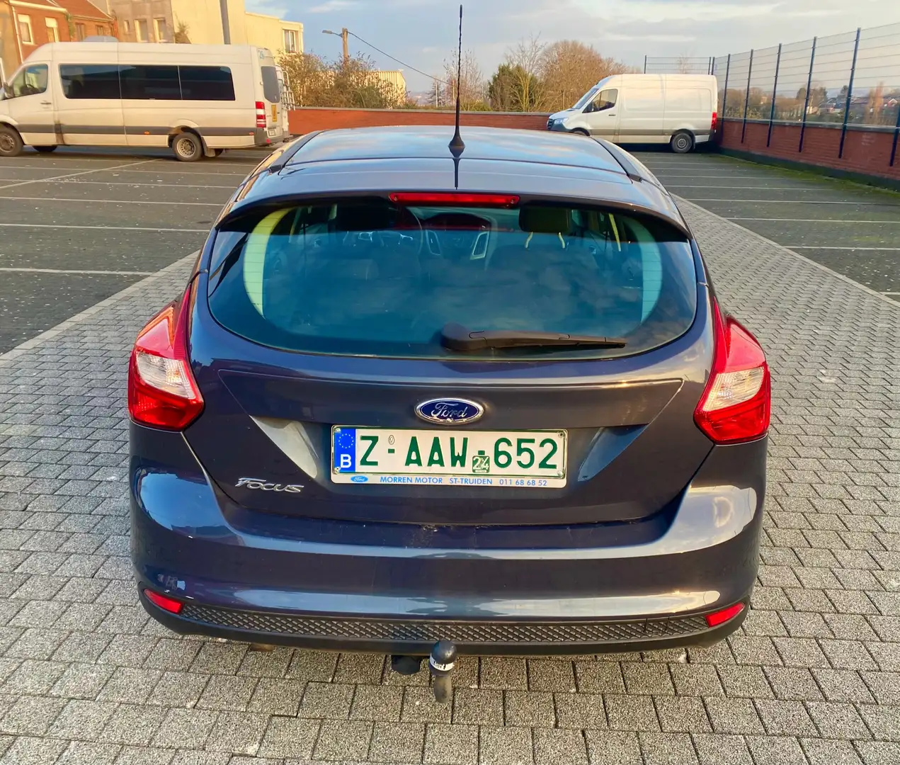 Ford Focus 1.6 TDCi DPF Champions Edition Zilver - 2