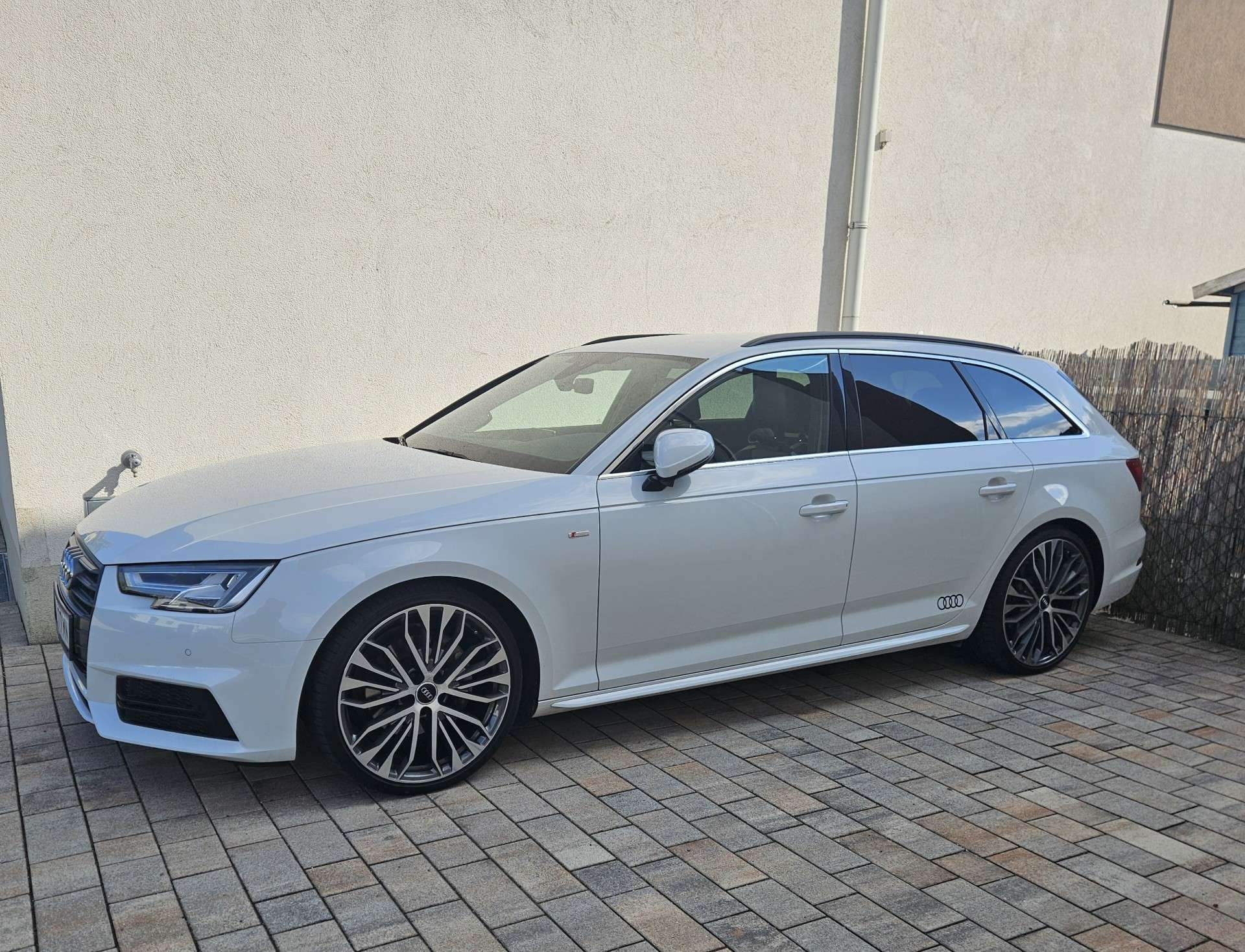2016 Audi A4