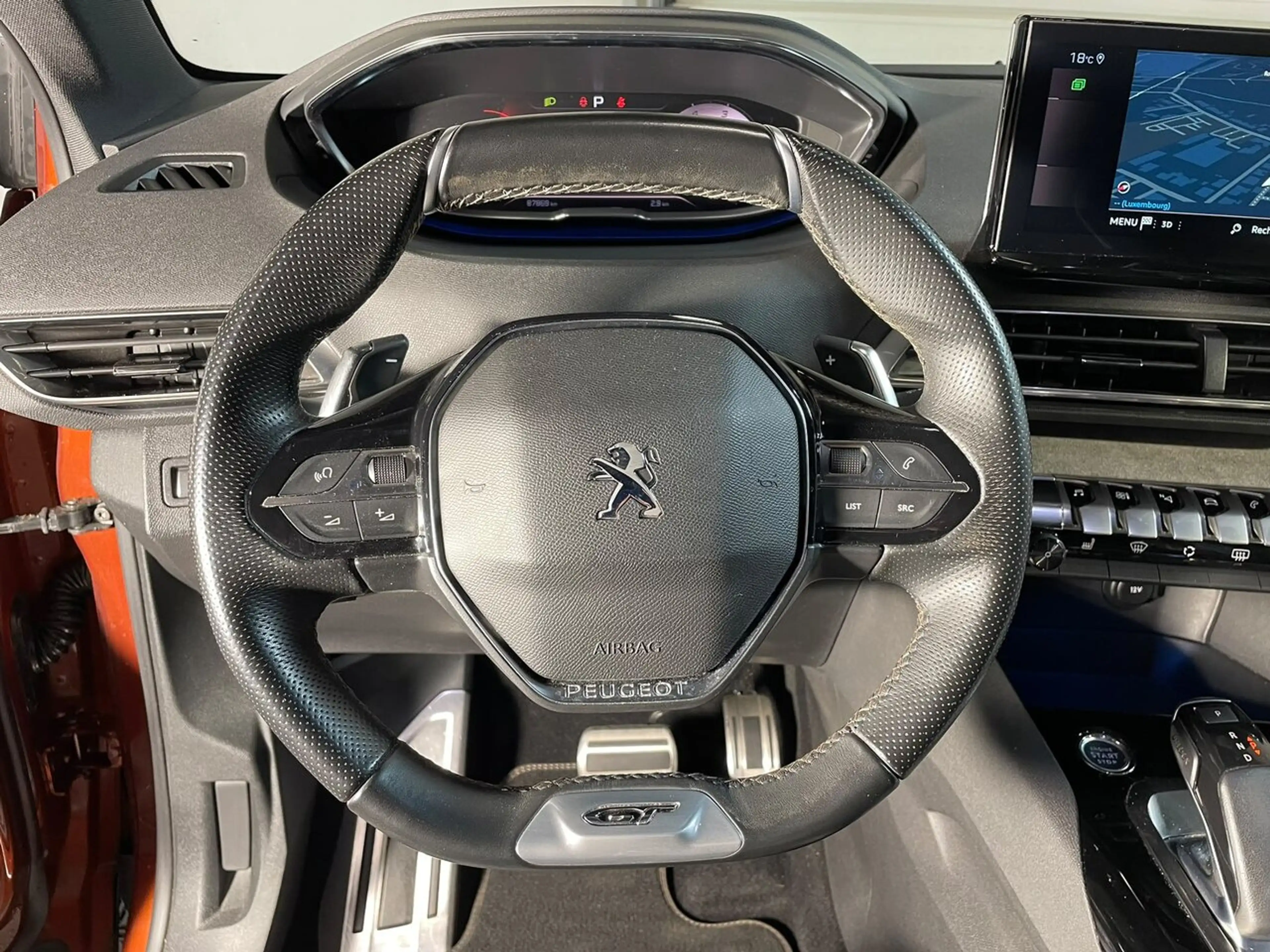 Peugeot 5008 1.5 BLUEHDI 130 EAT8 GT I-COCKPIT GPS 7PL — photo 12