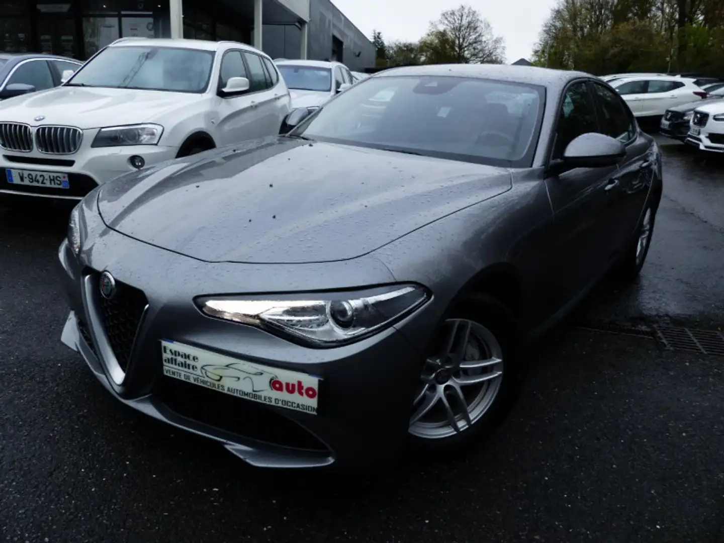 Alfa Romeo Giulia 2.2 JTD 136CH BUSINESS AT8 MY19 Gris - 1
