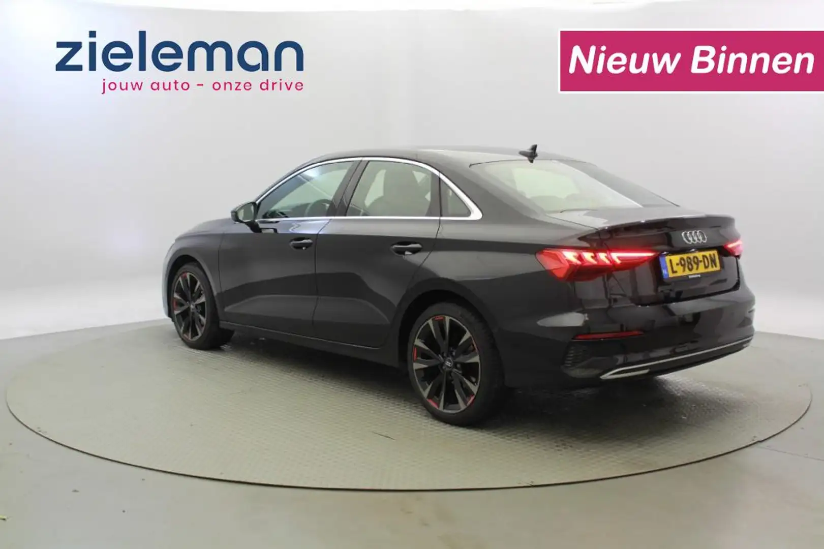 Audi A3 Limousine 30 TFSI Business Sport Automaat - Carpla Zwart - 2