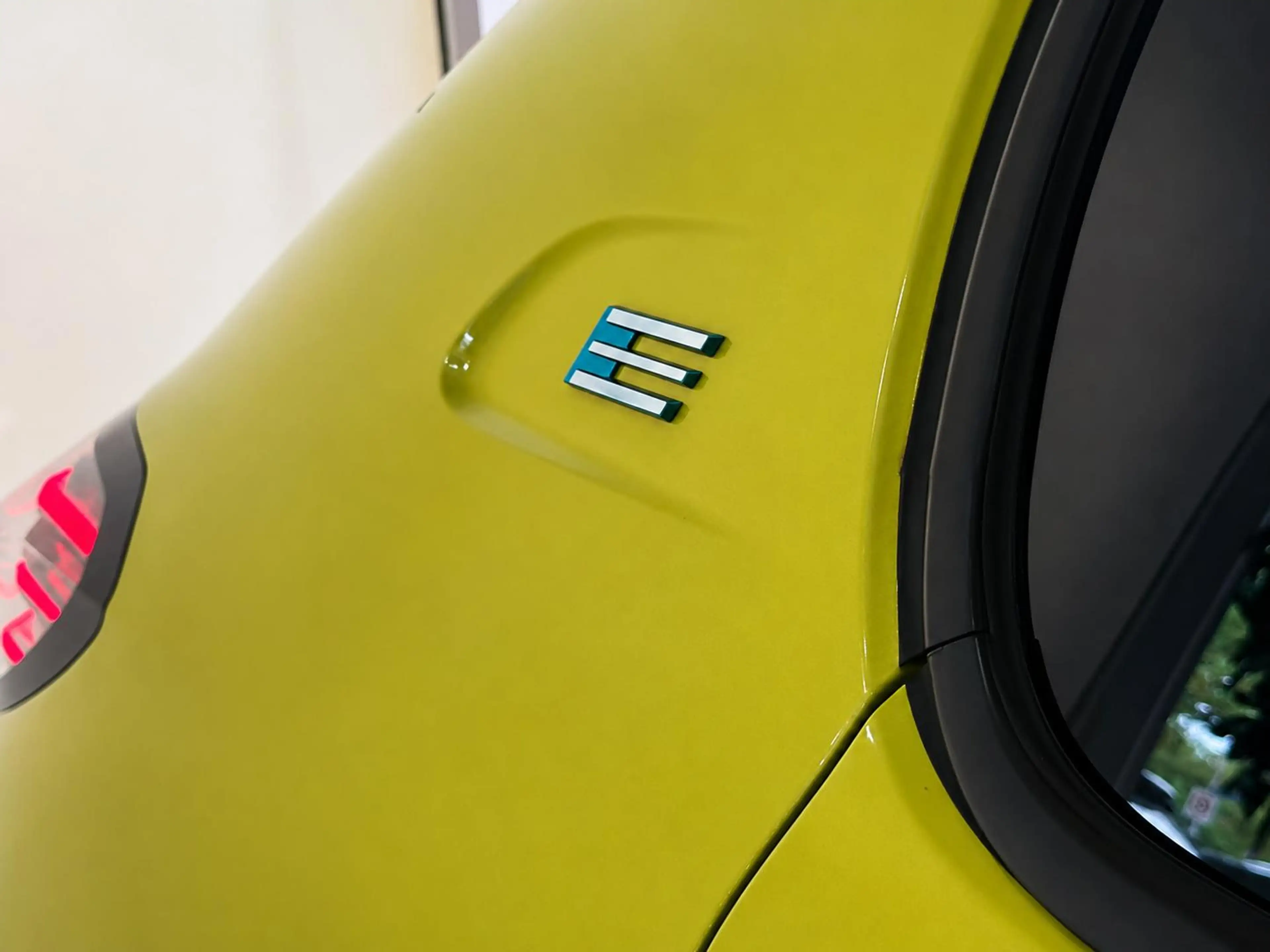 Peugeot e-208 EV GT 51 kWh — photo 9