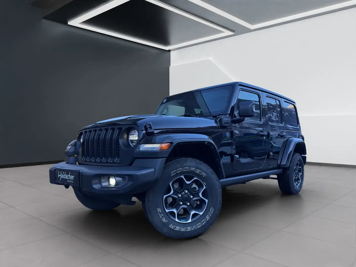 Jeep Wrangler Unlimited AUT Schwarz - 2