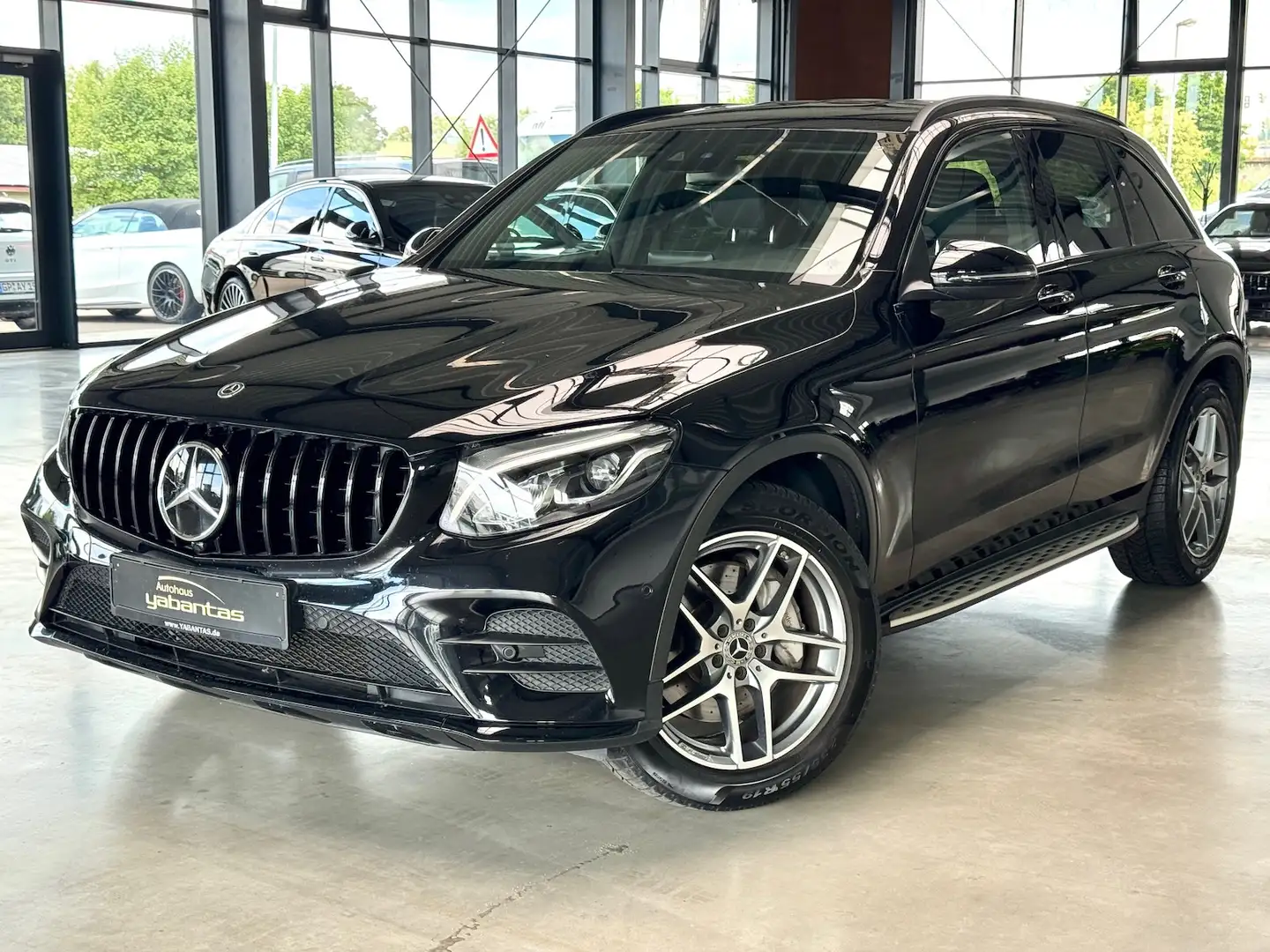 Mercedes-Benz GLC 250 4M AMG Night DISTRONIC-Pro Kamera Memory IHC Czarny - 1