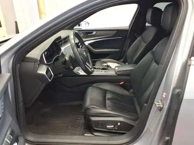 Audi A6 view 4