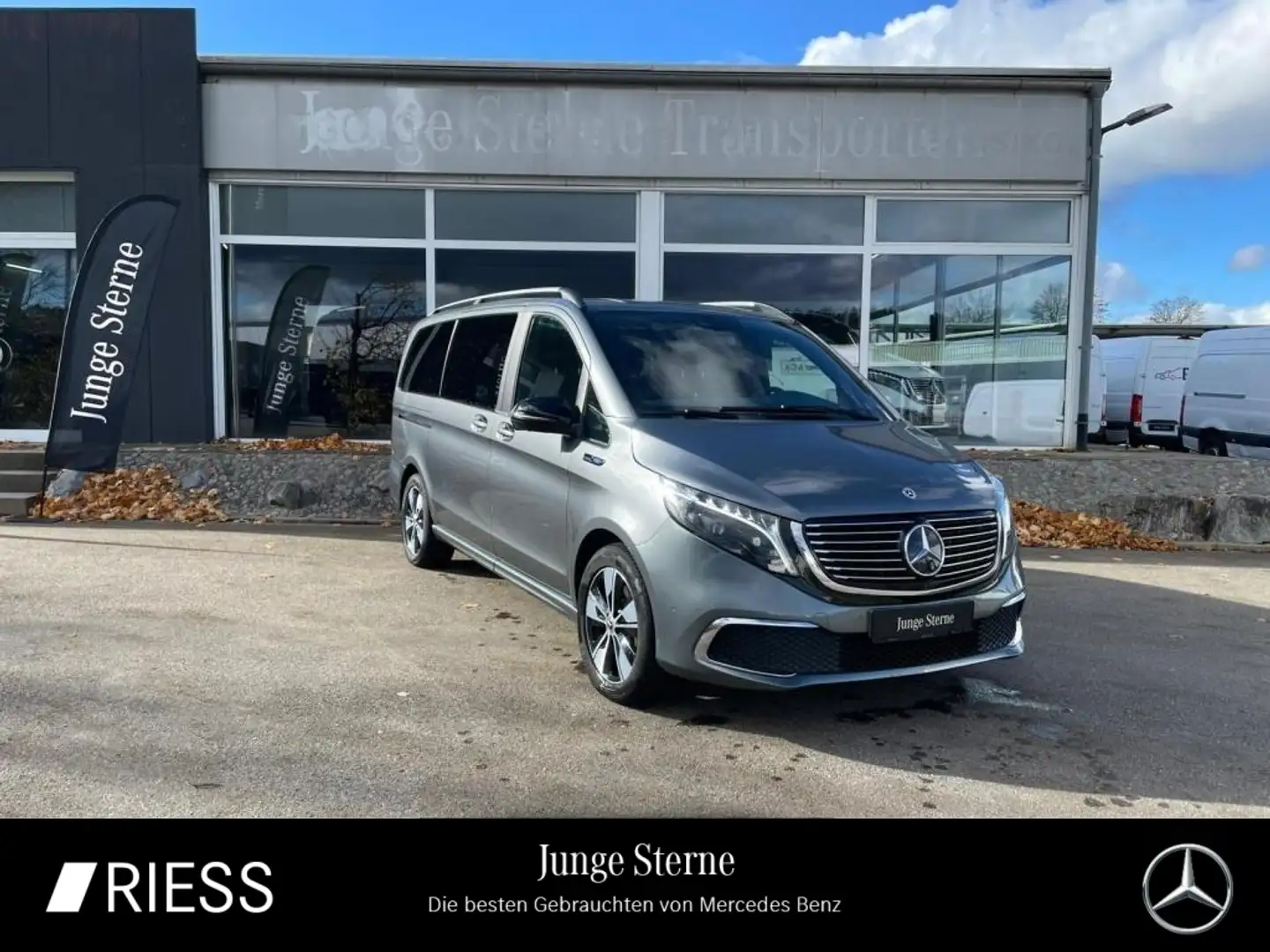Mercedes-Benz EQV 300 /AIRMATIC/MBUX/NAVI/90kWh/DISTRONIC/360°/LED(ILS)/ Grau - 1