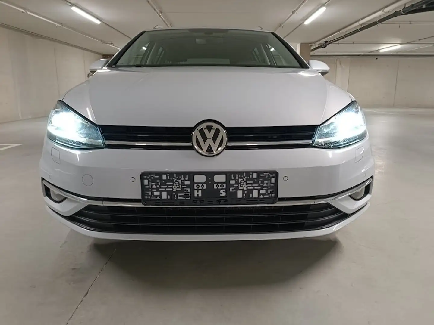 Volkswagen Golf 7.5 1.5 TSI DSG HighLine Break Nav Led Acc Pdc Zilver - 2