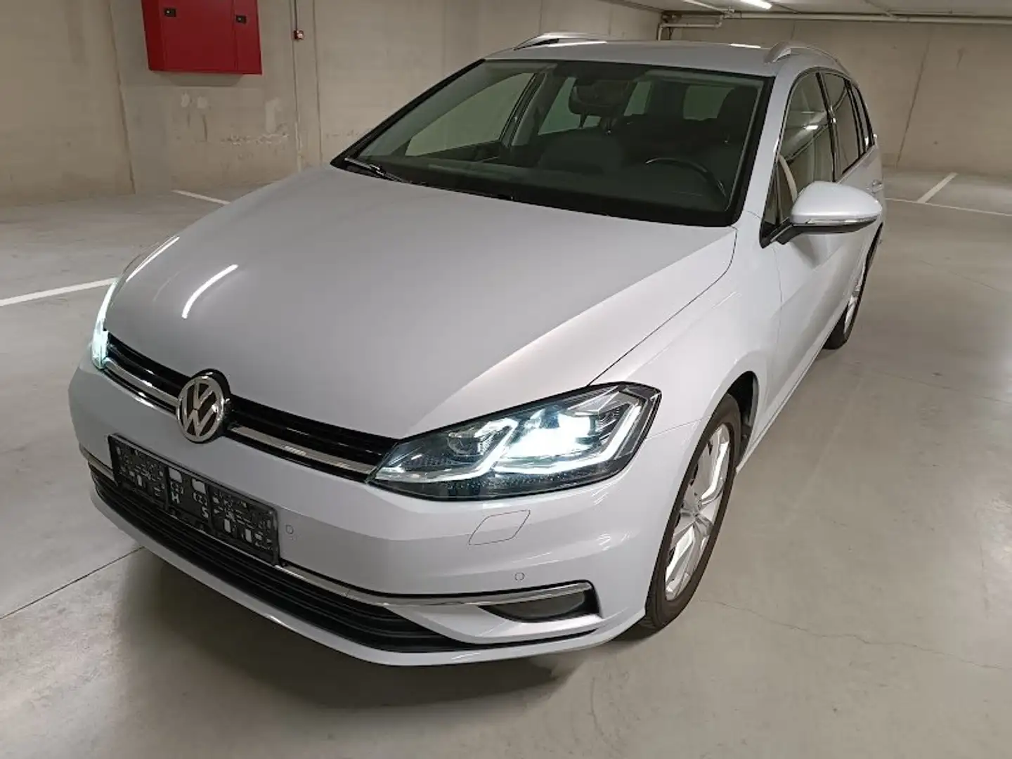 Volkswagen Golf 7.5 1.5 TSI DSG HighLine Break Nav Led Acc Pdc Zilver - 1