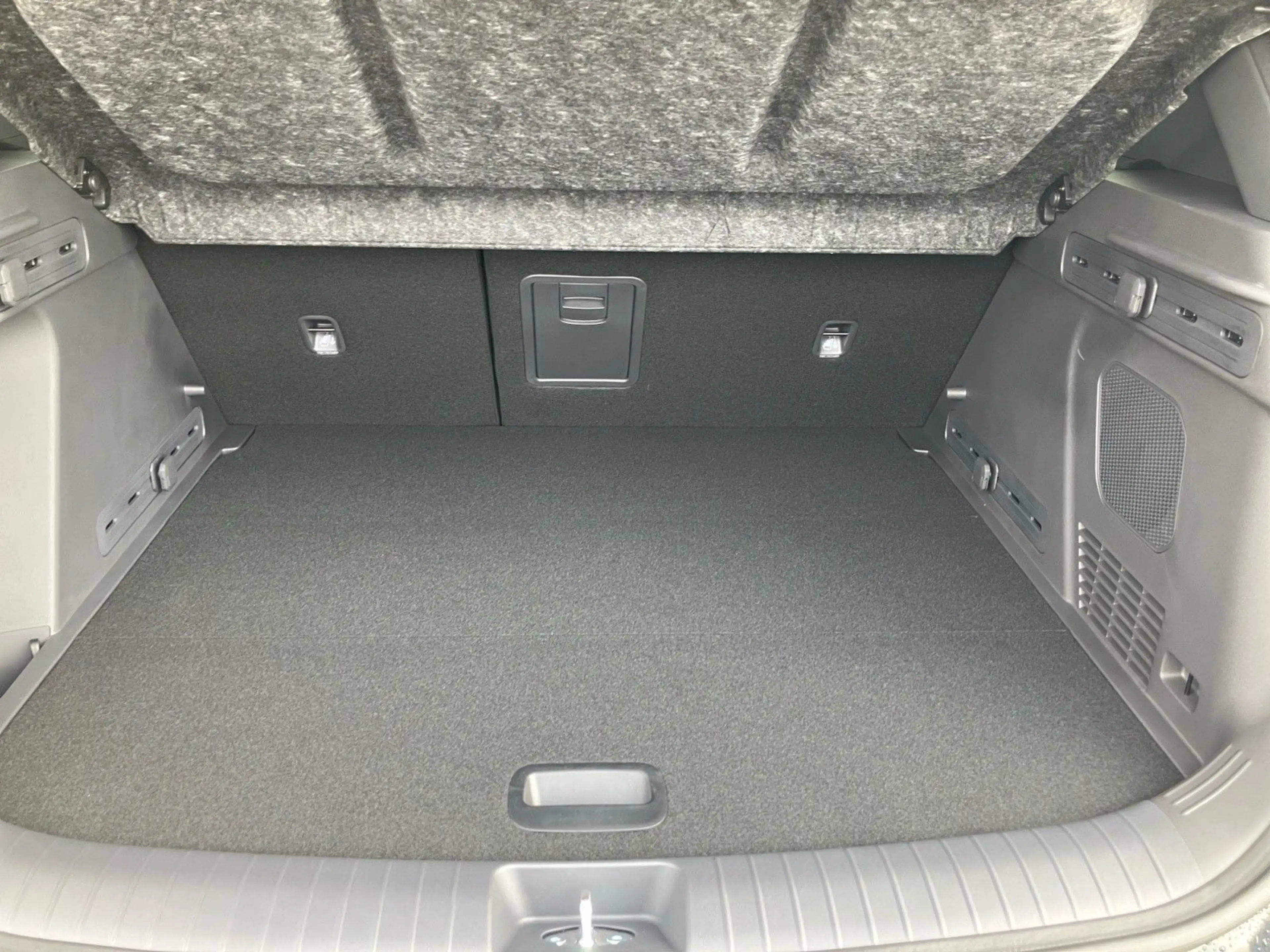 Kia Seltos 1.6 T-GDI DCT X-Line AWD KIA HERRENBERG — photo 12