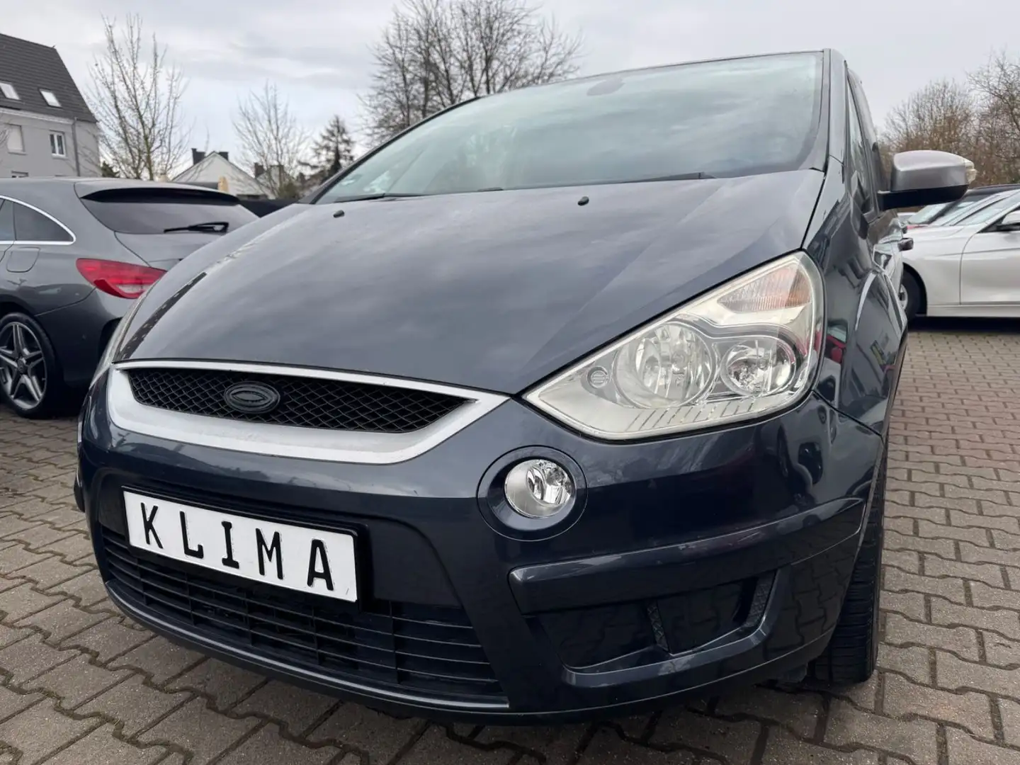 Ford S-Max S-MAX Trend/70.000km/Klima/Tüv Neu/ Gri - 2