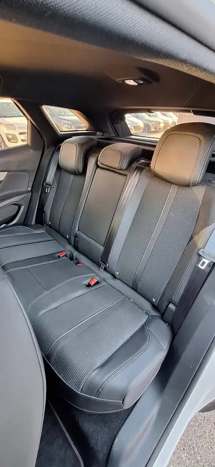 Peugeot 3008 3008 Plug-In Hybrid — photo 6