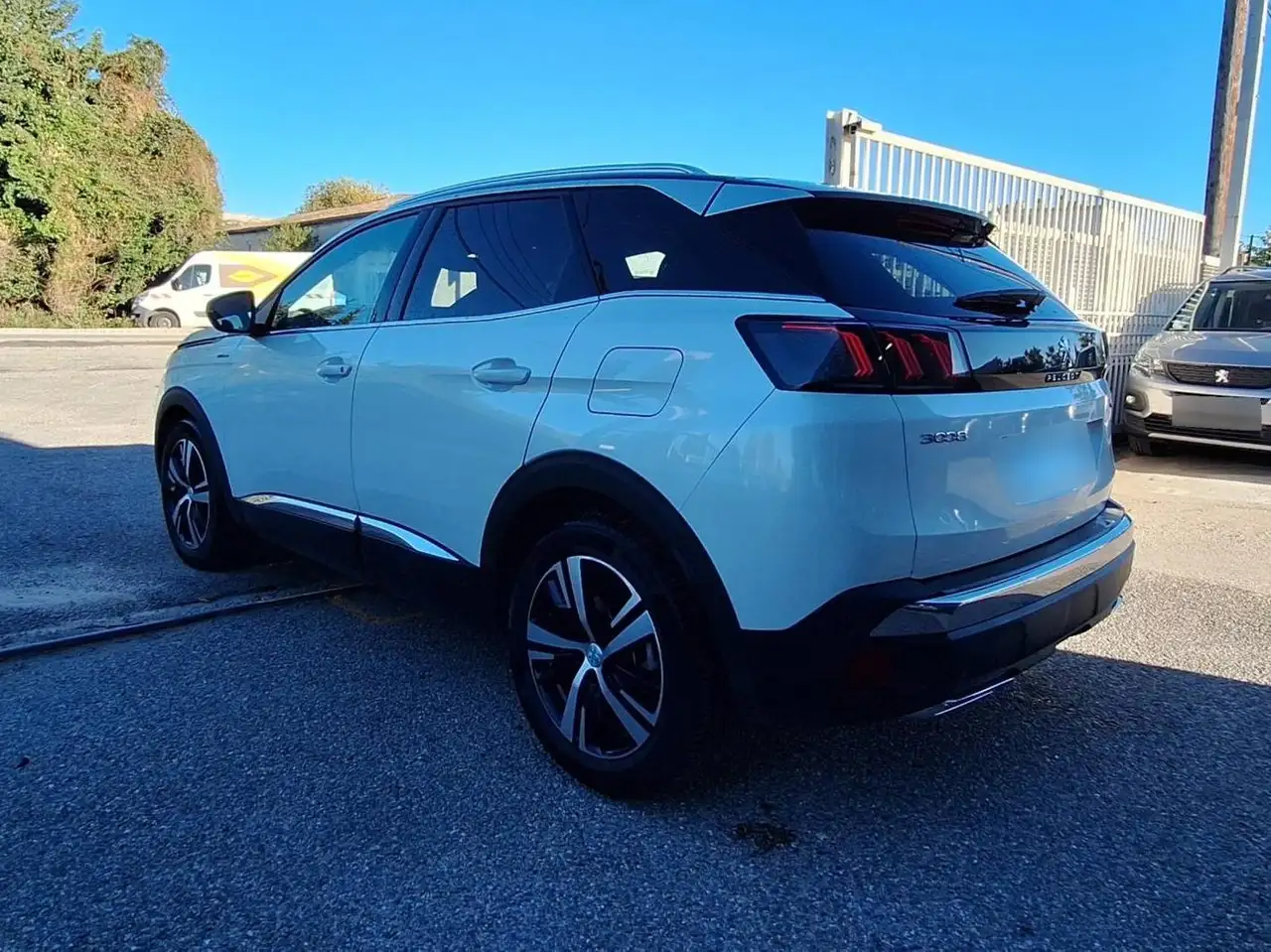 Peugeot 3008 3008 Plug-In Hybrid — photo 2