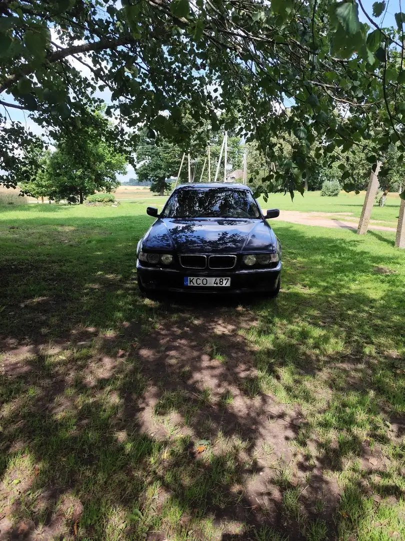 BMW 730 730d - 1