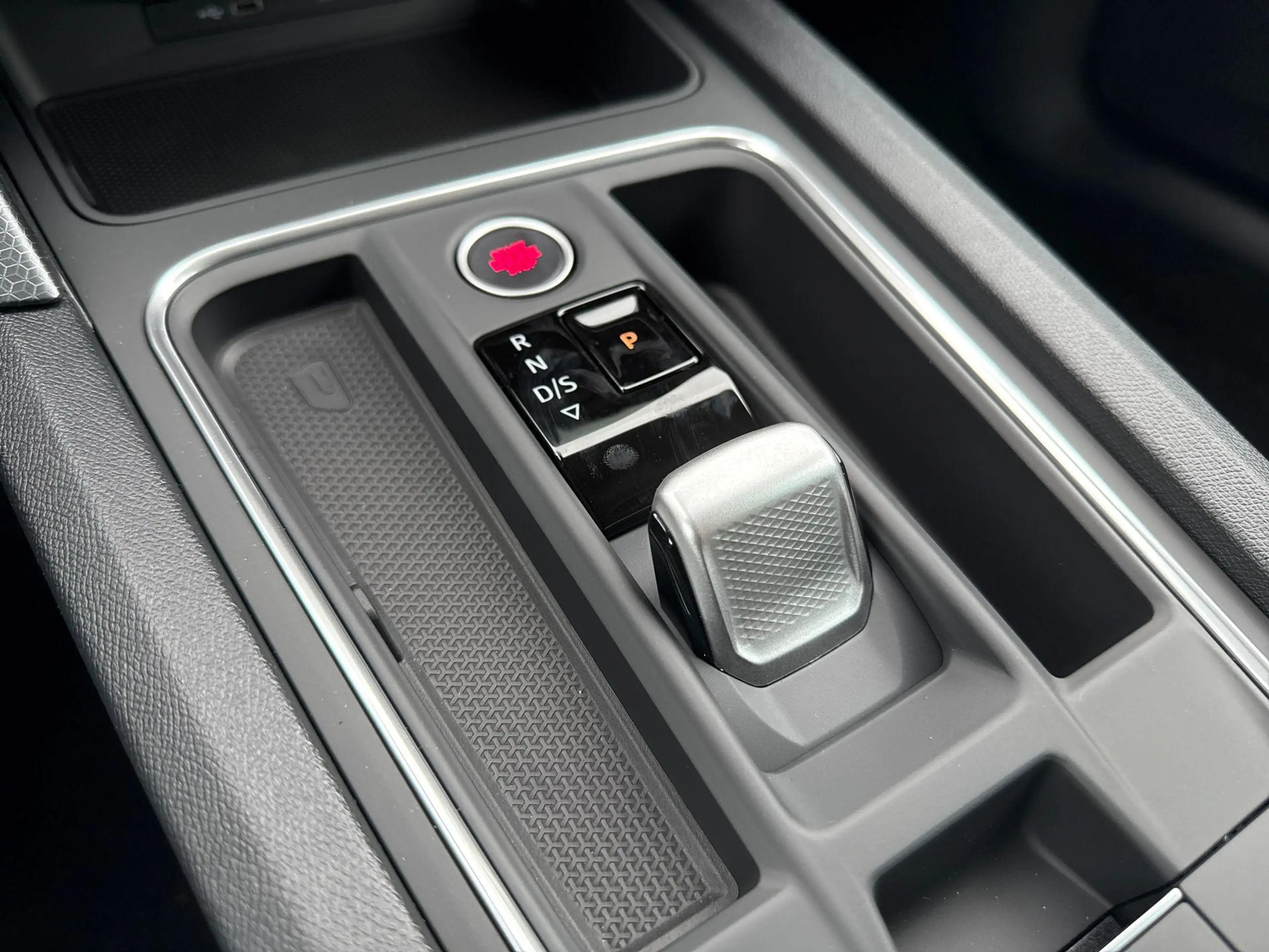 SEAT Leon e-Hybrid Sportstourer Style Business Intense 1.5 eHybrid 20 — photo 15