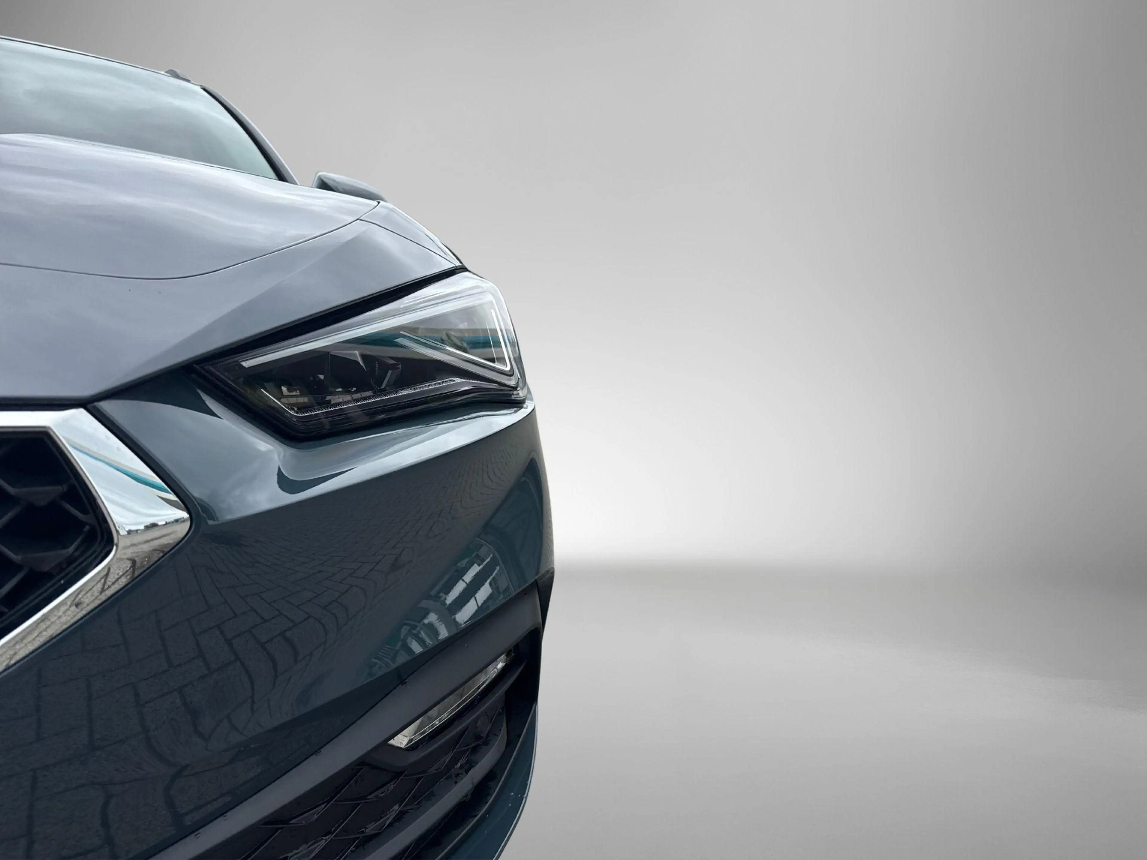 SEAT Leon e-Hybrid Sportstourer Style Business Intense 1.5 eHybrid 20 — photo 7
