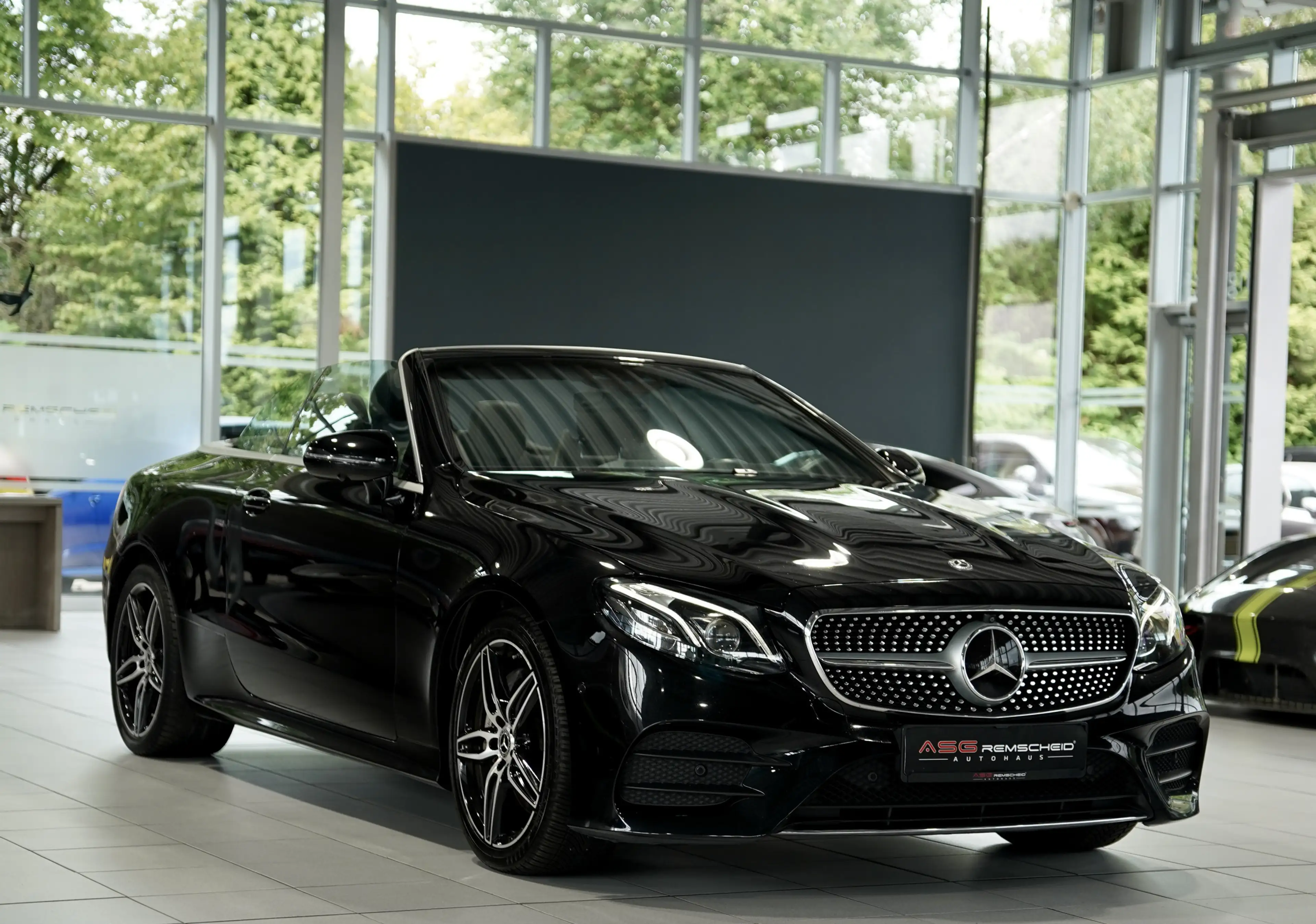 Mercedes-Benz E 450 4M AMG Line Cabrio 2.H *19 *Airscarf*Wide — photo 5