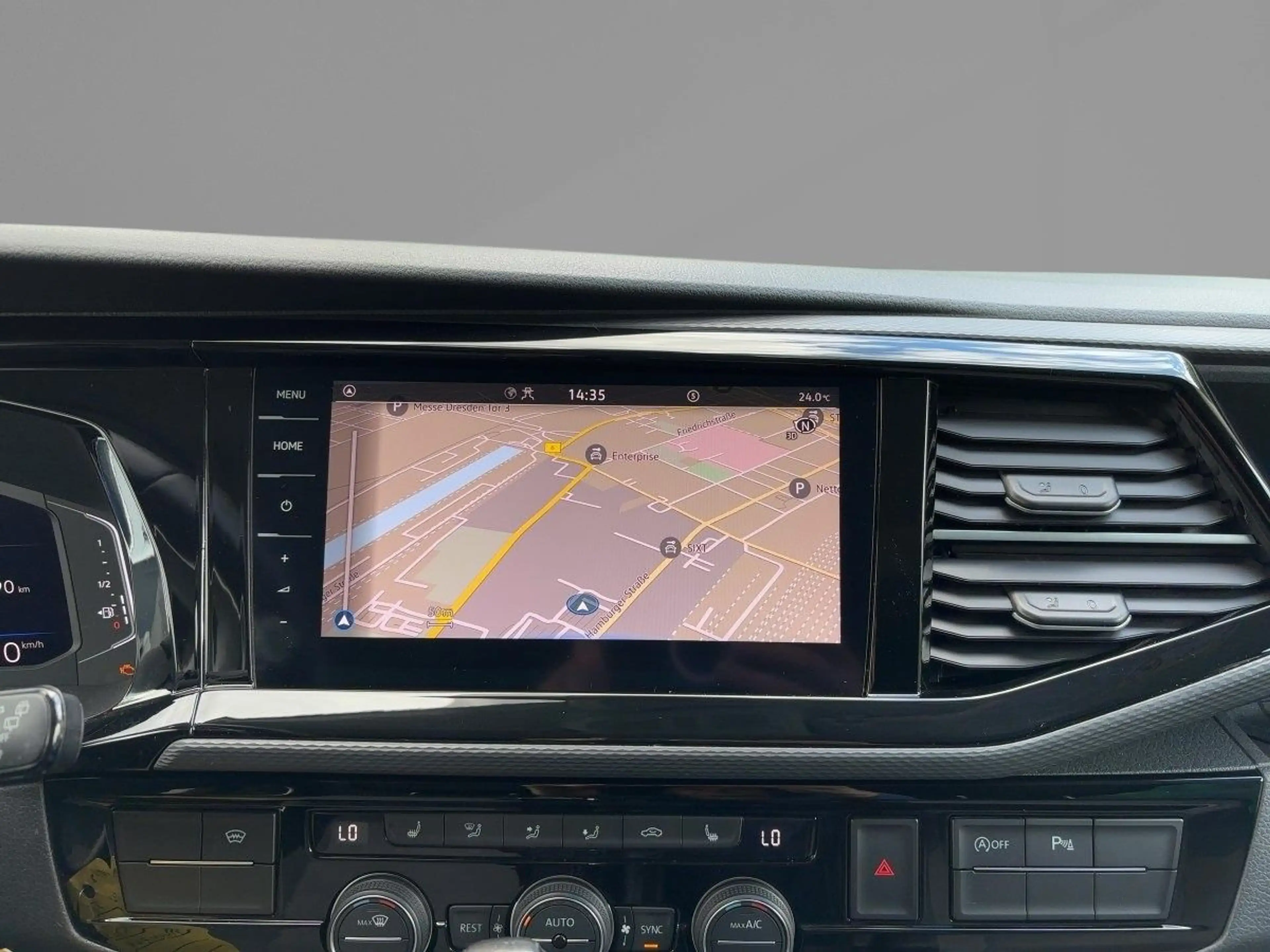 Volkswagen T6.1 Multivan Comfortline — photo 8