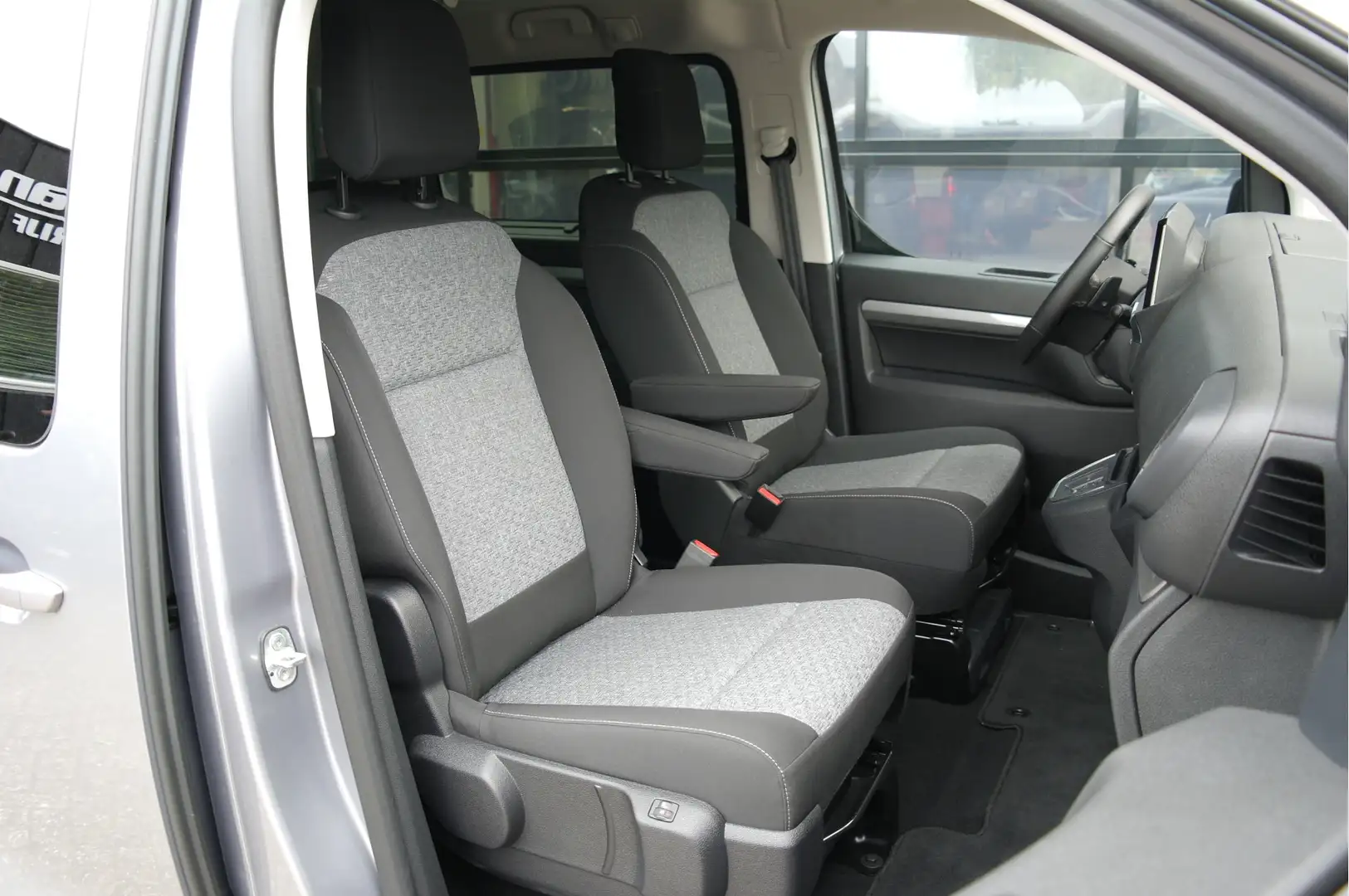 Toyota PROACE Electric Shuttle Long L2 Extra Range E Gris - 2