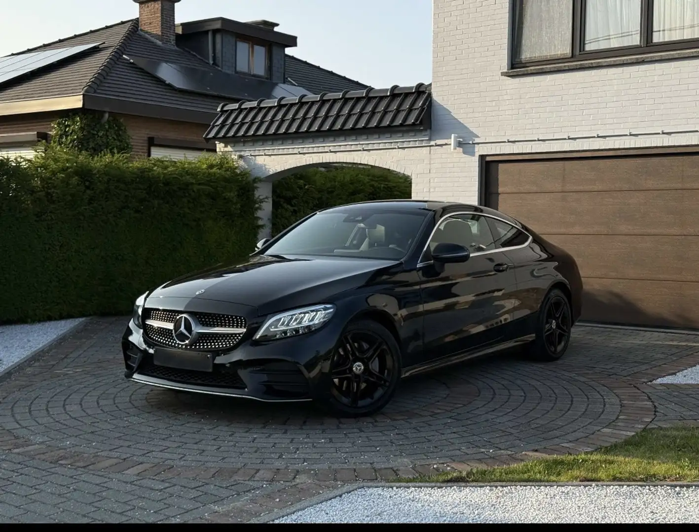 Mercedes-Benz C 180 Coupe 9G-TRONIC AMG Line Zwart - 1