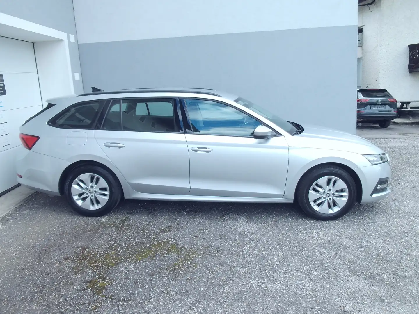 Skoda Octavia Ambition NAVI, SPORTSITZE, ACC, SHZ, Grau - 2