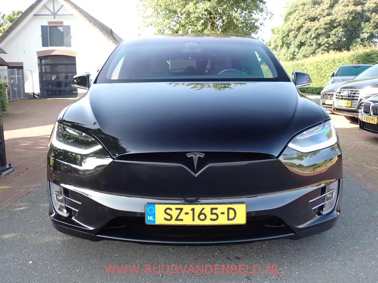 Tesla Model X 75D MCU2 CCS 22-INCH/ENHANCED-AUTOPILOT/CHROME-DEL Zwart - 2