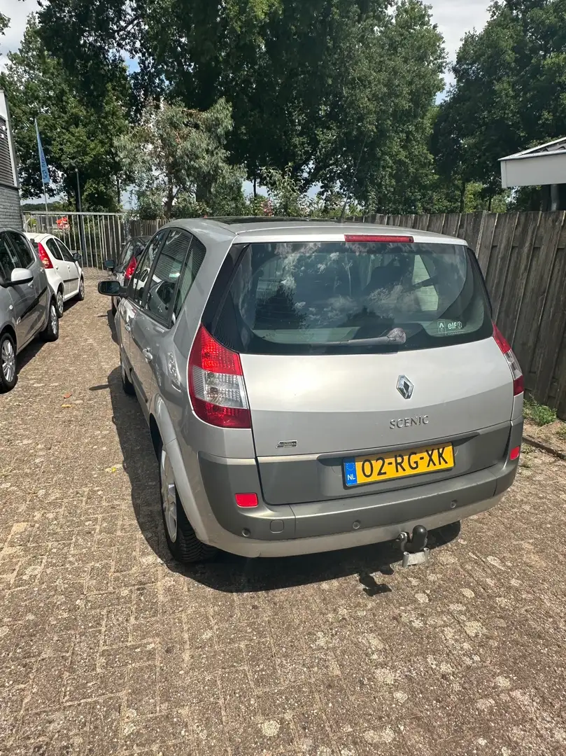 Renault Scenic 2.0-16V Privilège Luxe MEENEEMPRIJS INRUILAUTO Grijs - 2
