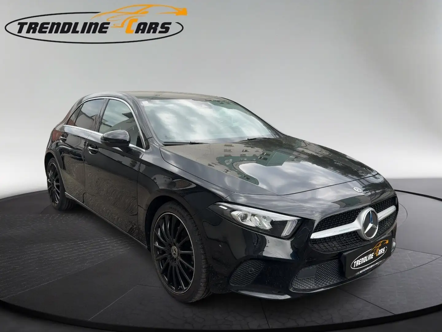 Mercedes-Benz A 200 d Aut. Schwarz - 2