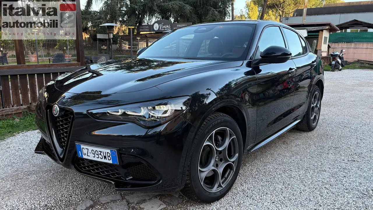Alfa Romeo Stelvio 2025