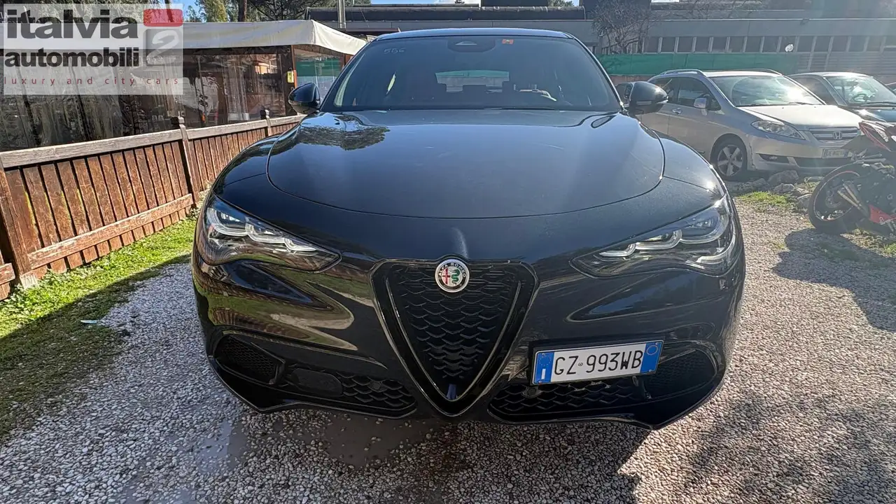 Alfa Romeo Stelvio 2025 — фото 6