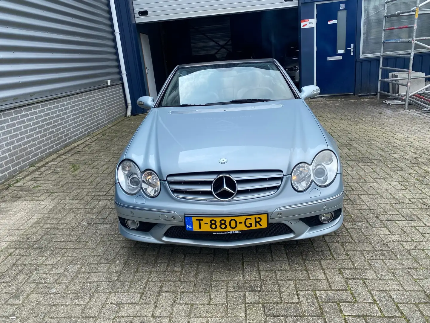 Mercedes-Benz CLK 280 Cabrio Elegance AMG Pakket Cabrio Šedá - 2