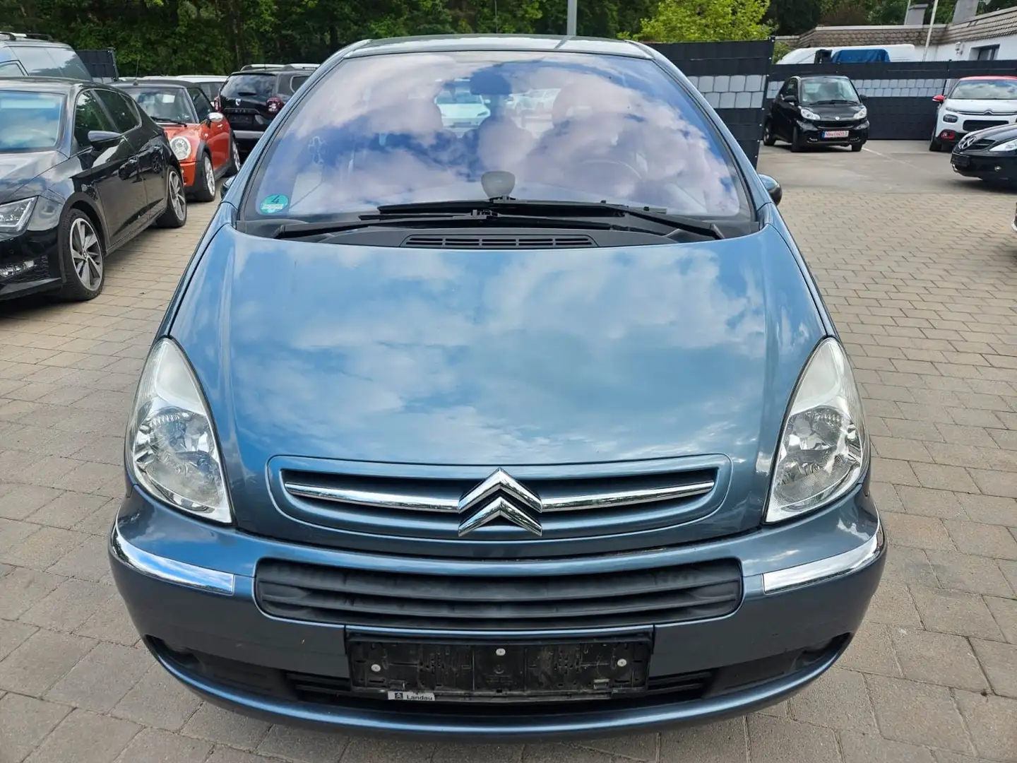 Citroen Xsara Picasso 1.6 16V Exclusive Grau - 2