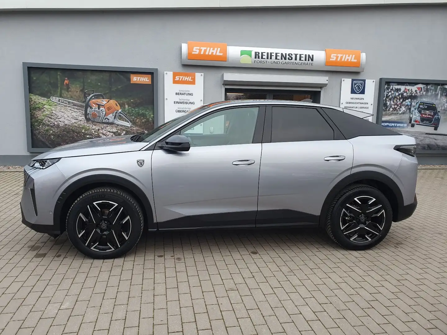 Peugeot 3008 Hybrid 145 GT SITZHEIZUNG V&H 360°K MATRIX Gris - 2