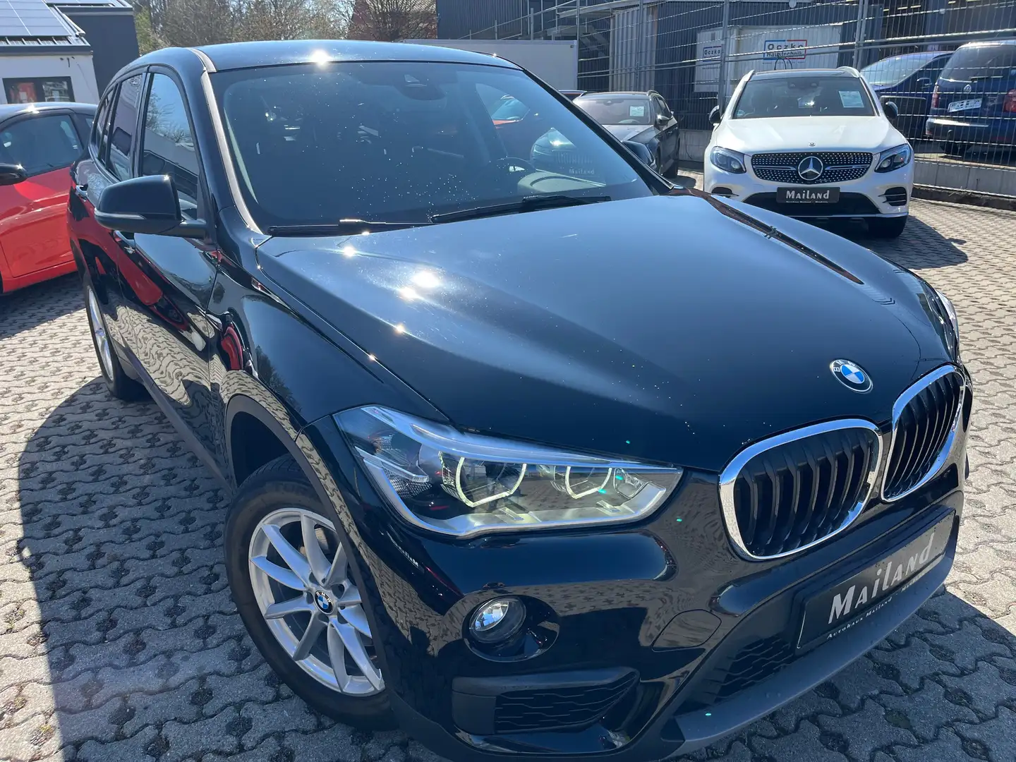 BMW X1 sDrive 18 i Advantage Noir - 2