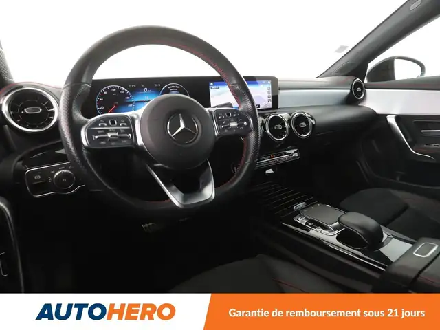 Mercedes-Benz Cla view 11