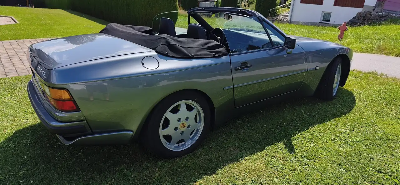 Porsche 944 S 2 Cabriolet, foto 2