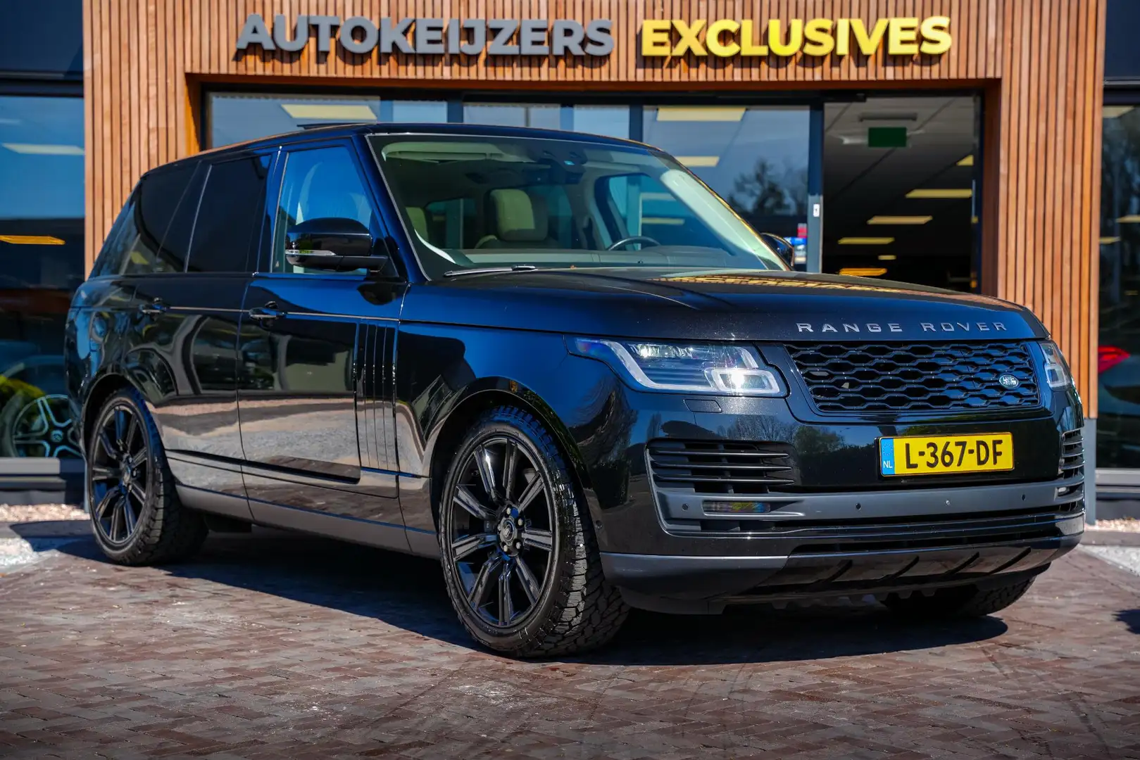 Land Rover Range Rover 2.0 P400e Vogue 1e eigenaar Panoramadak Keyless St Zwart - 1