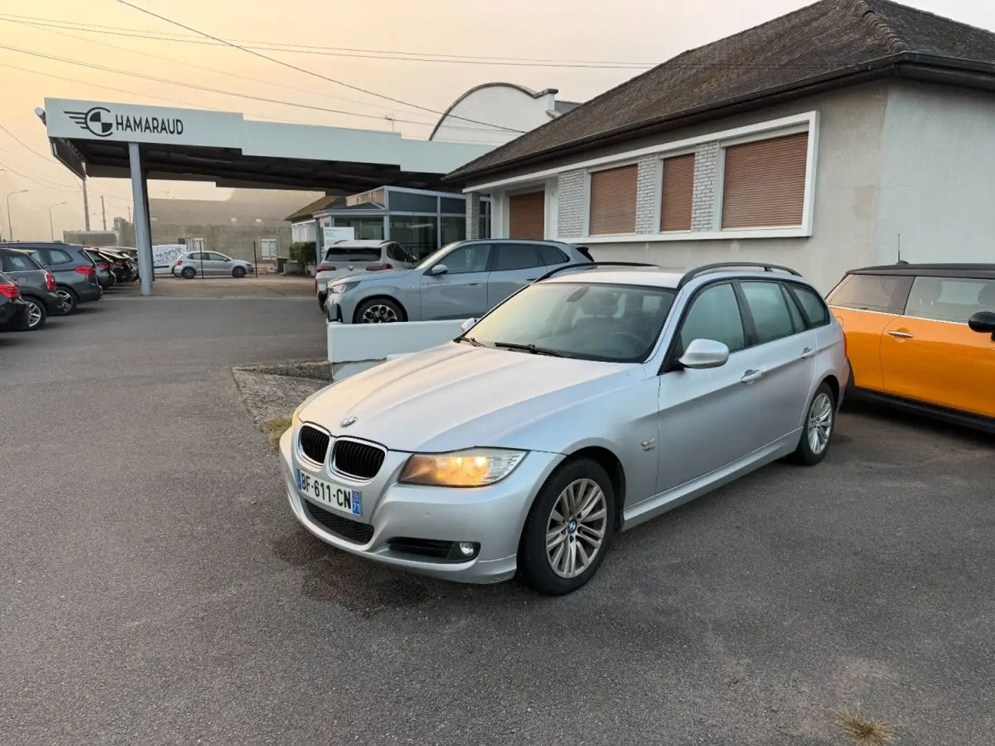 BMW 320 320D XDRIVE LUXE Gris - 1