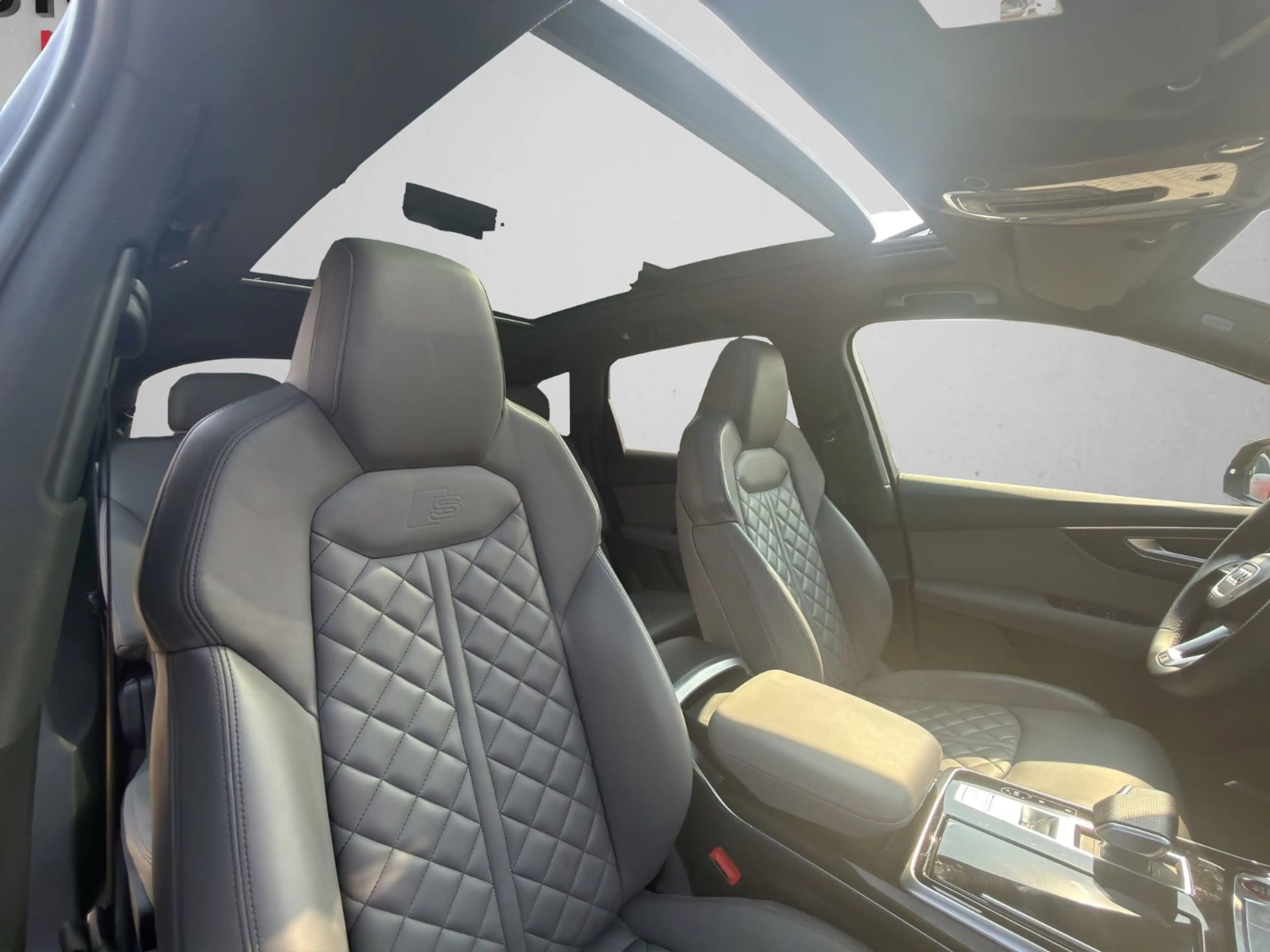 Audi SQ7 4.0 TFSI quattro*B&O*7SITZ*PANO*AIR*RS-SITZ* — photo 15
