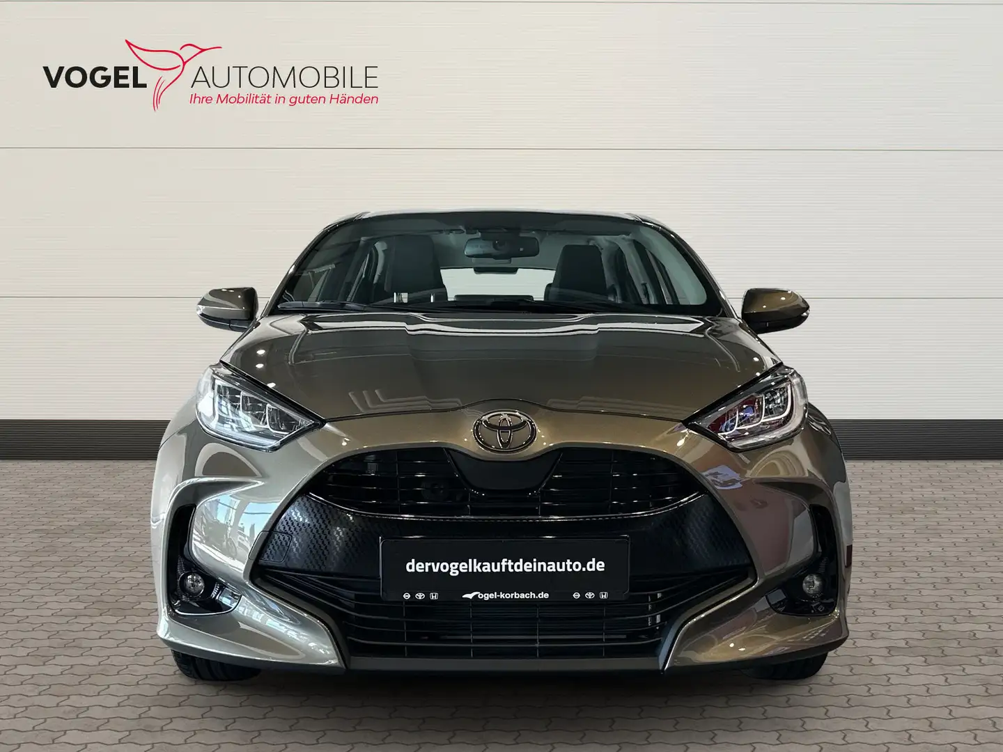 Toyota Yaris 1.5 Club +Kam.+LED+ACC+SHZ+KeyLess+LM Bronze - 2