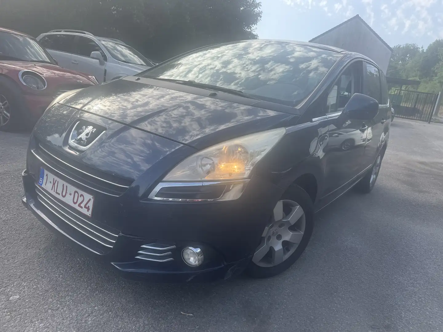 Peugeot 5008 HDI FAP 110 Tendance Bleu - 1