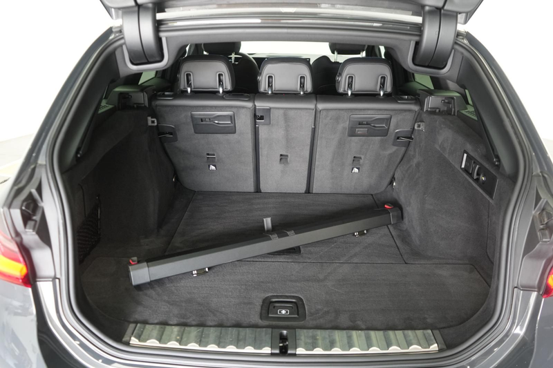 BMW 330 i Touring M Sportpaket AHK/Alcantara/Kamera — photo 8