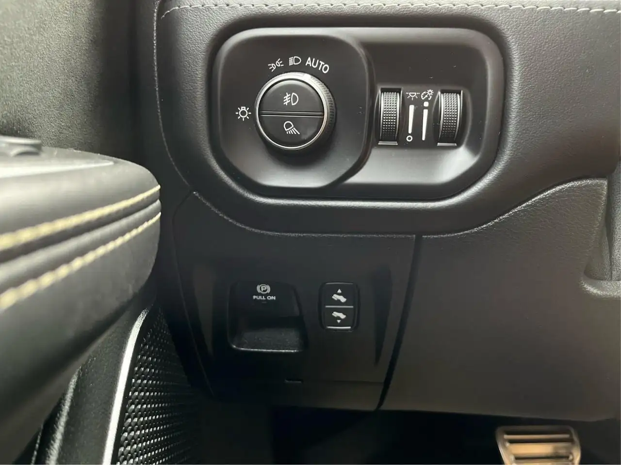 RAM 1500 photo RAM 1500