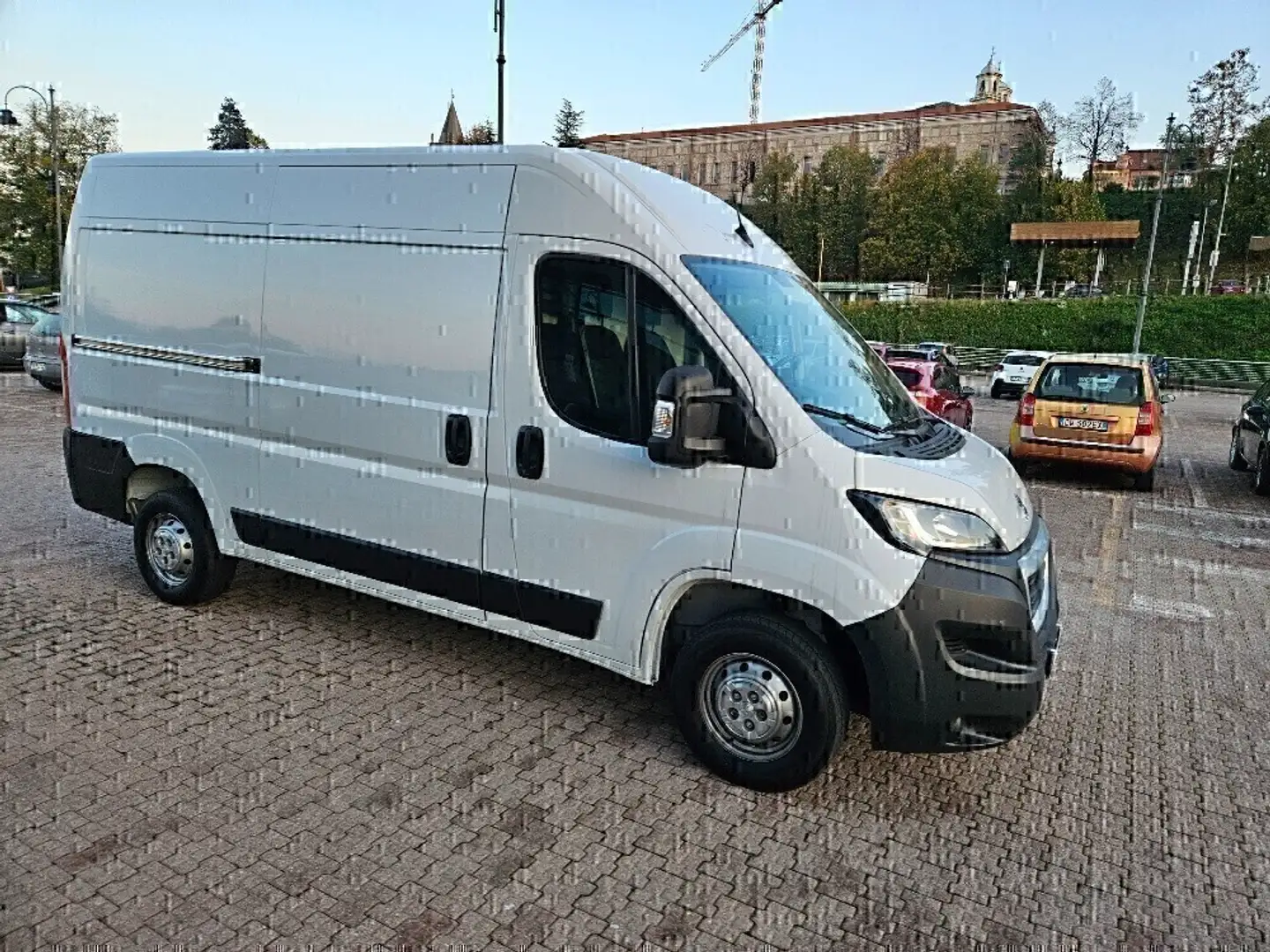 Peugeot Boxer 333 2.2 BlueHDi 140 S&S PM-TM Furgone Blanc - 1
