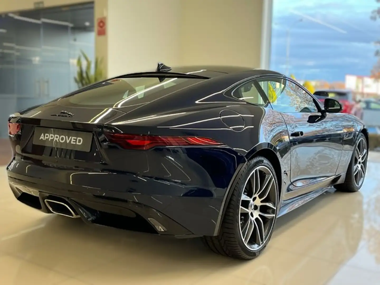 Jaguar F-Type Coupé 2.0 I4 R-Dynamic Aut. 300 Bleu - 2